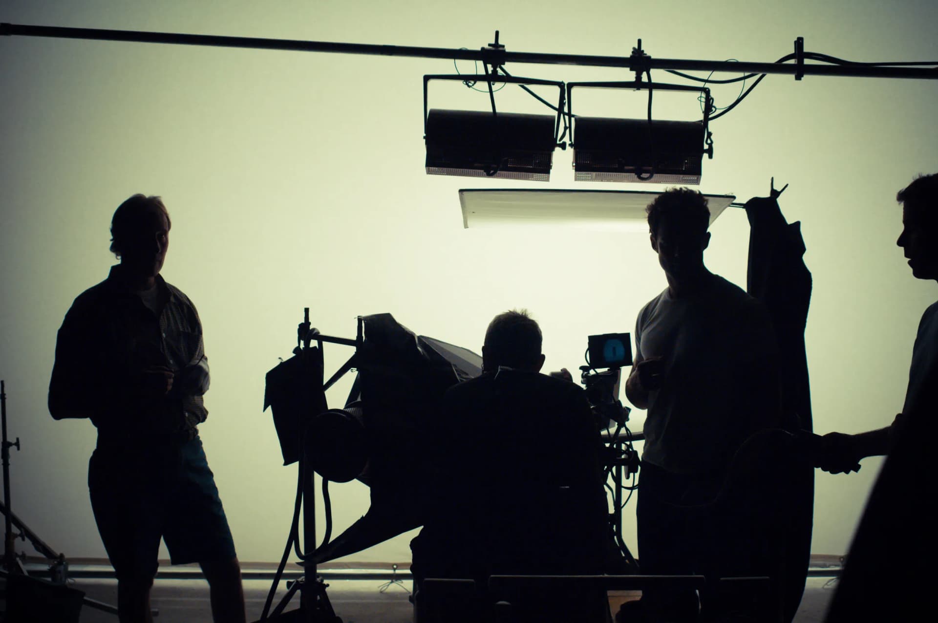 Studio, crew & grip